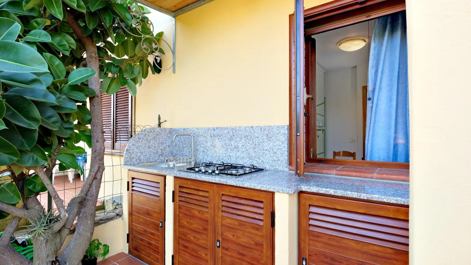 Villetta Bougainvillea San Teodoro  Apartament San Teodoro (Sardinia)
